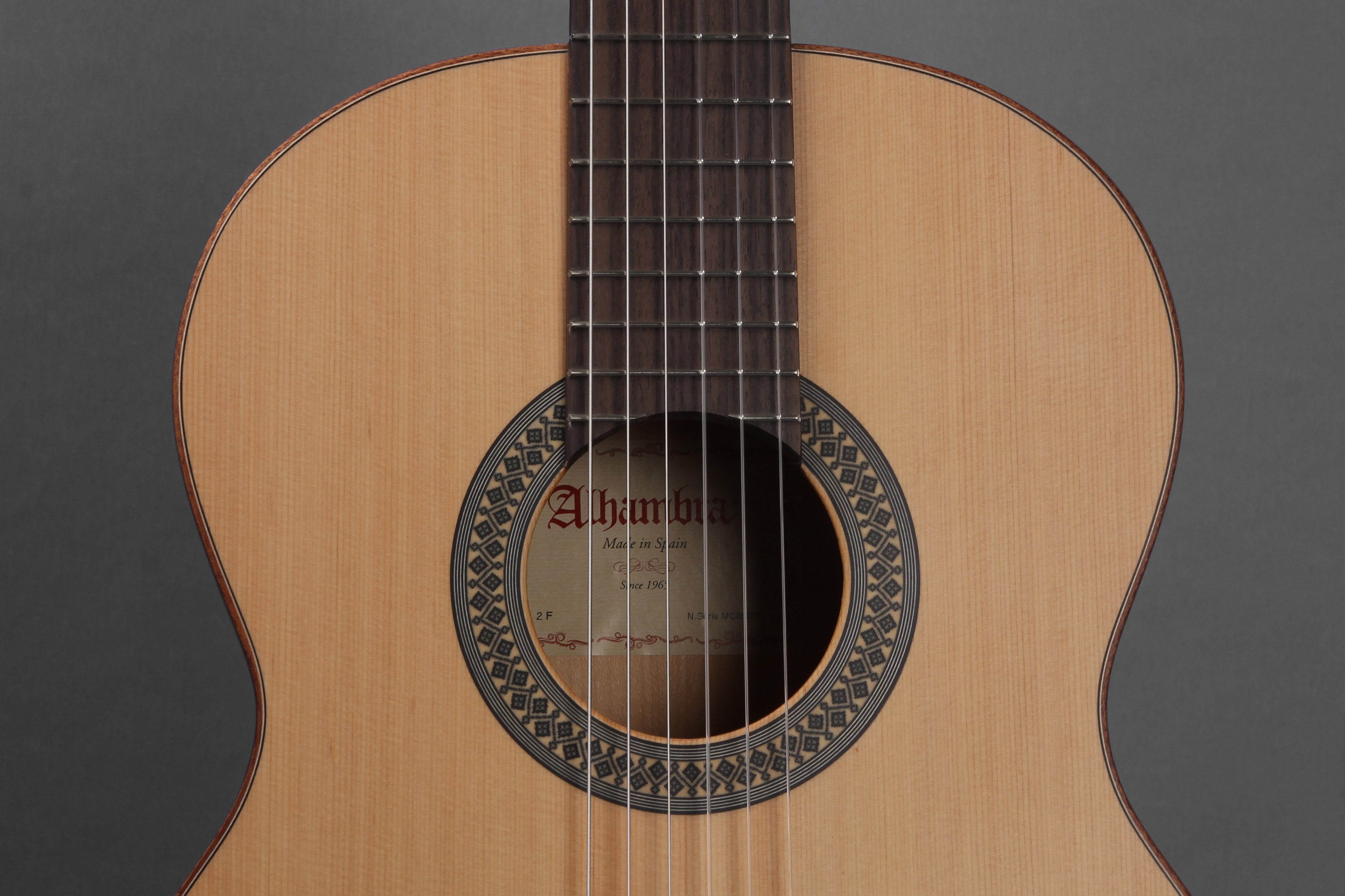 Alhambra Guitars 2F Flamenco Guitar